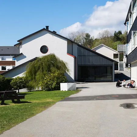 Molde Vandrerhjem Hostel *